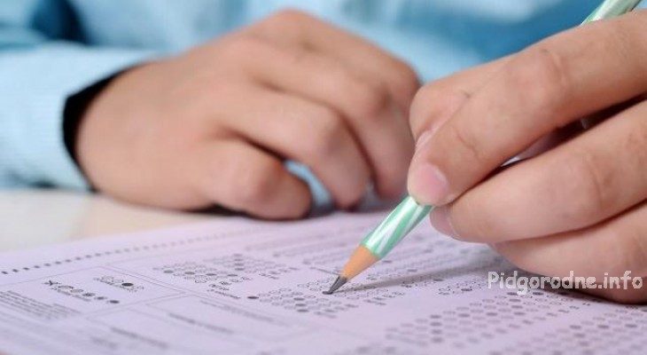 У Підгородненській громаді випускникам шкіл виплатять премії від 1 до 15 тисяч гривень